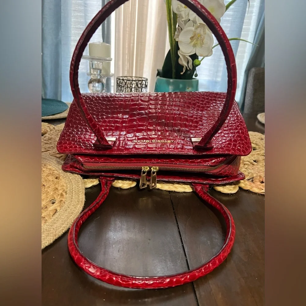 🔥🔥ANTONIO MELANI Glossy Red Croc Satchel - Picture 7 of 12